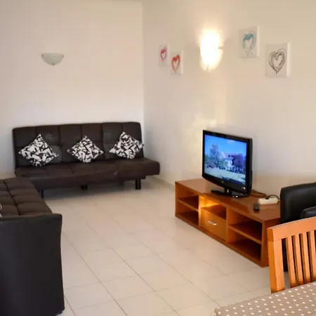 With 2 Bedrooms In With Wonderful Sea View Shared Pool Enclosed Garden 150 M From The Beach Διαμέρισμα Portimão