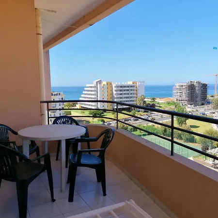 Διαμέρισμα With 2 Bedrooms In With Wonderful Sea View Shared Pool Enclosed Garden 150 M From The Beach Portimão