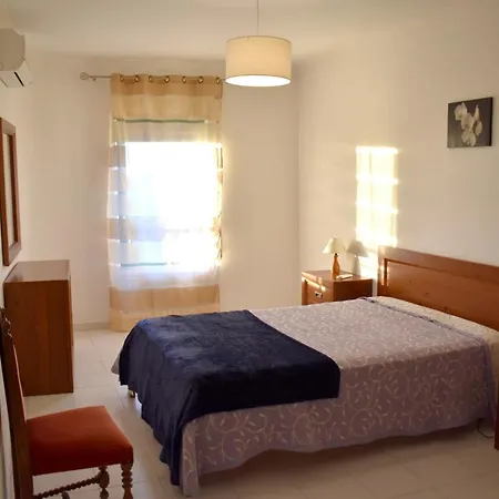 Апартаменти With 2 Bedrooms In With Wonderful Sea View Shared Pool Enclosed Garden 150 M From The Beach